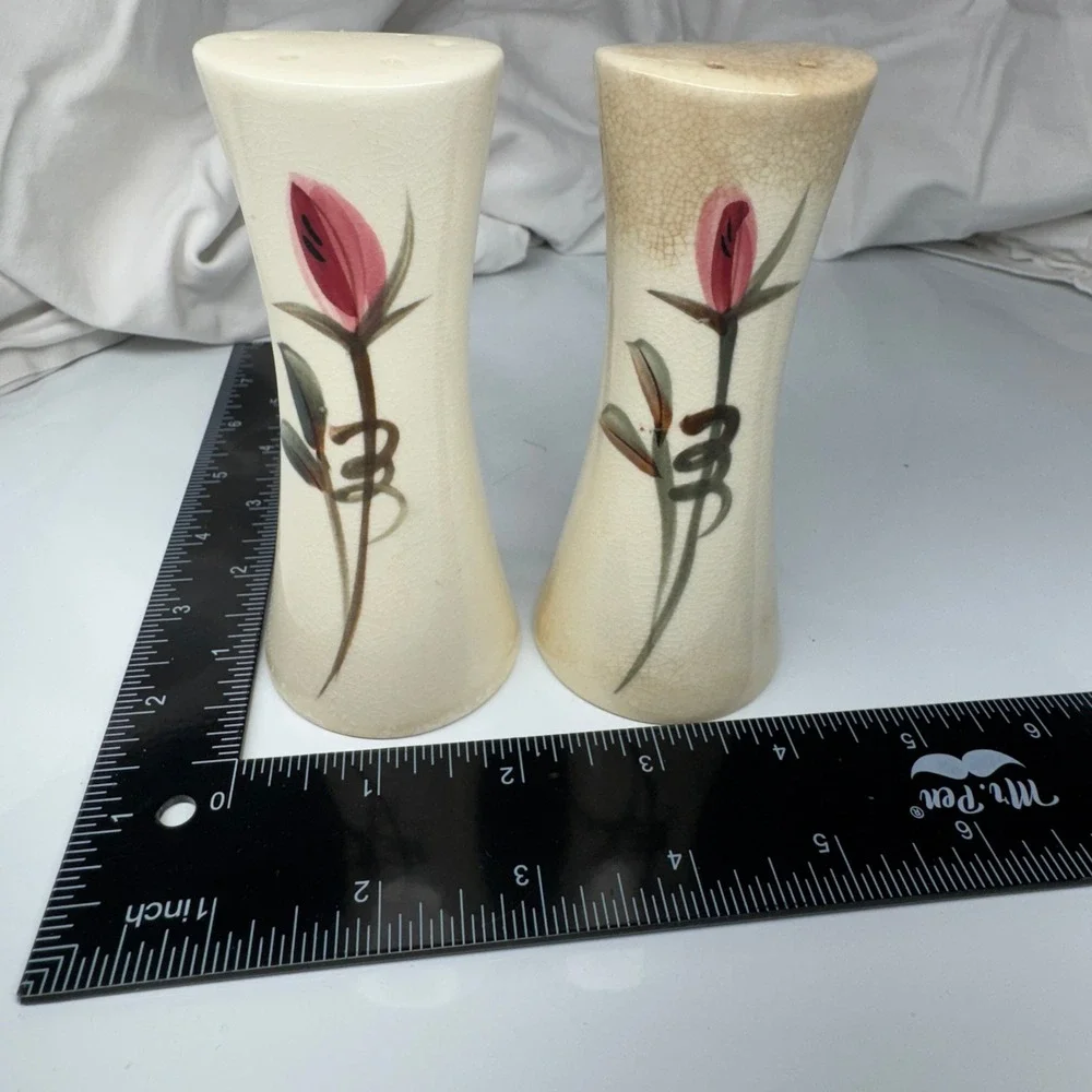 Vintage Ceramic Salt Pepper‎ Shakers Rose Floral Design Made in Japan